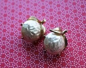 Signed  Sarah Covington Gold and Pearl Apple Shaped Vintage Earrings Pin Up Rockabilly Hollywood Glamour