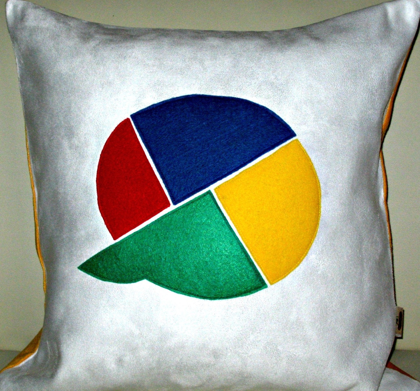 Free US shipping Unique Designer 16x16 White and Yellow Suede Pillow Cover with  Google Buzz Icon  Applique