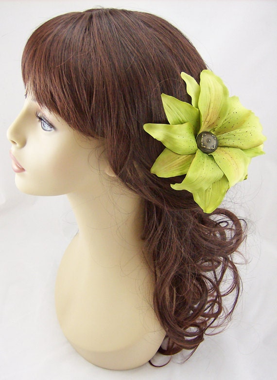 Green Tiger Lily Hair Stick