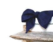 nautical wedding for spring, customize your bridesmaids gifts