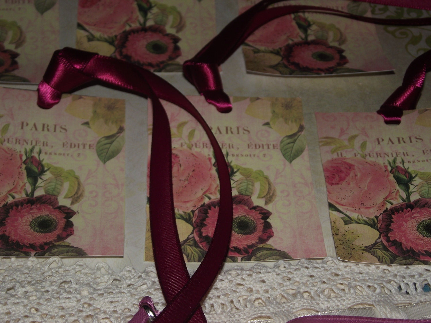 Pastel   Pink  Vintage  Design   Background    Gift  Tags   With  Vintage   Glittered  Roses  And  Burgundy  Lace