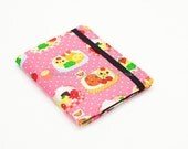 Happy Chihuahu in pink bento box card keeper