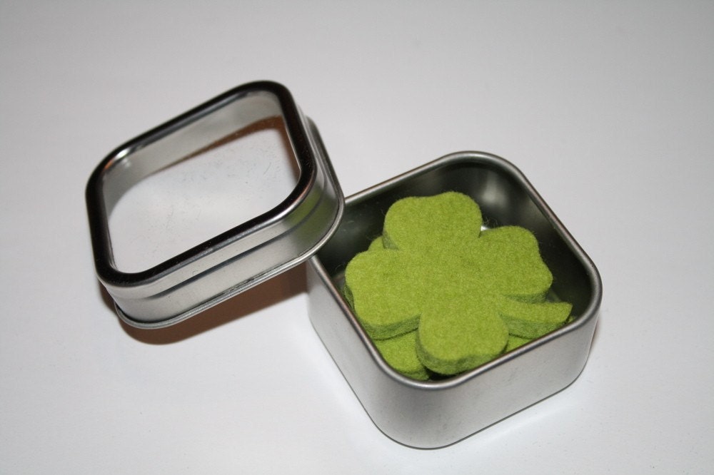 5 Lucky Felt Shamrocks in a lovely, little tin