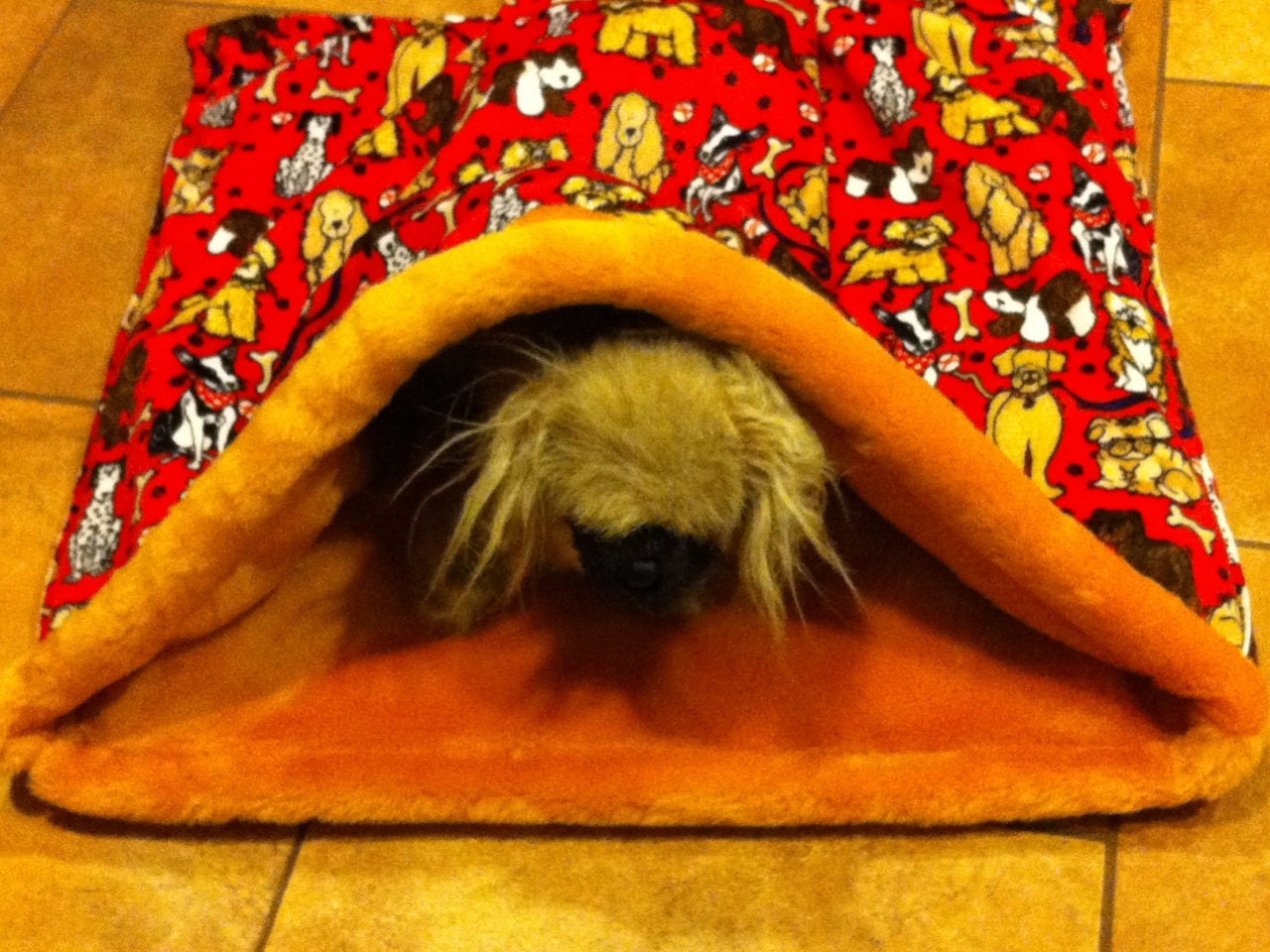 CUDDLE-SACK Pet Bed Dog or Cat 20" x 21" Faux Fur.
