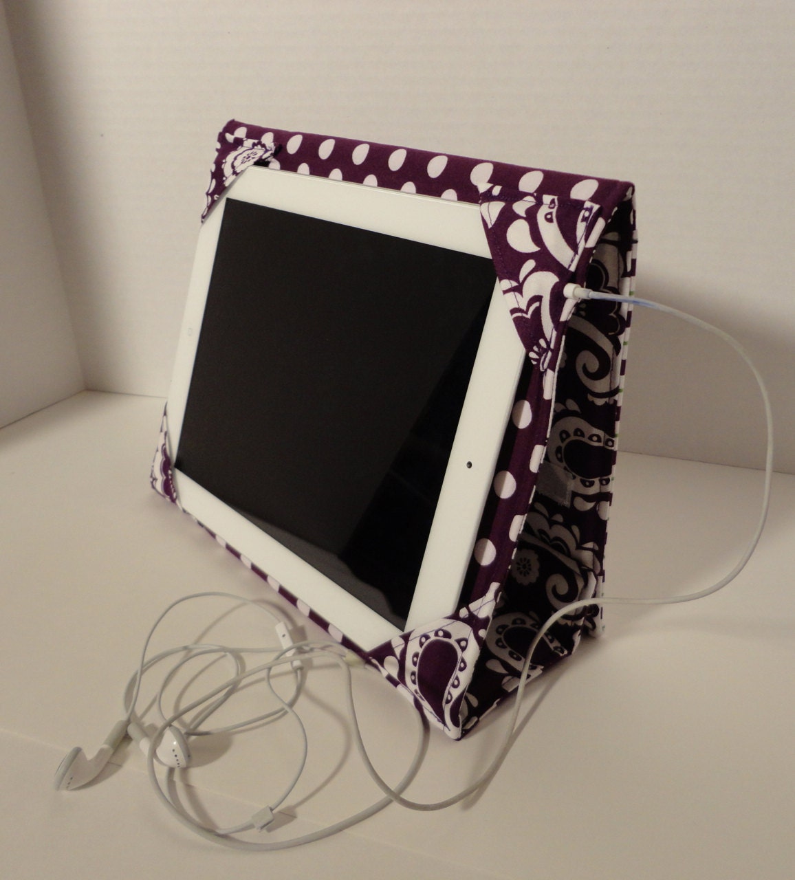iPad 3 case, IPad Case, Purple Paisley IPad 2 case, iPad 2 Stand Case, IPad 2 Cover, iPad Cover, Free First Class Shipping Domestically
