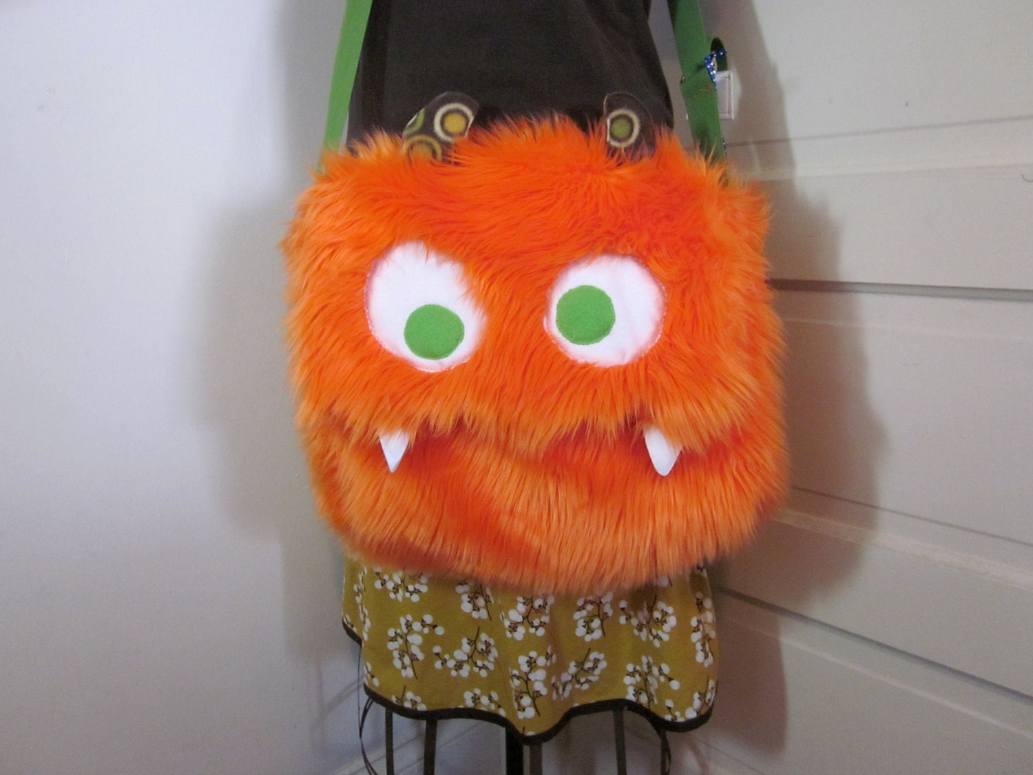 NomNom Bag Monster bag Eggmund