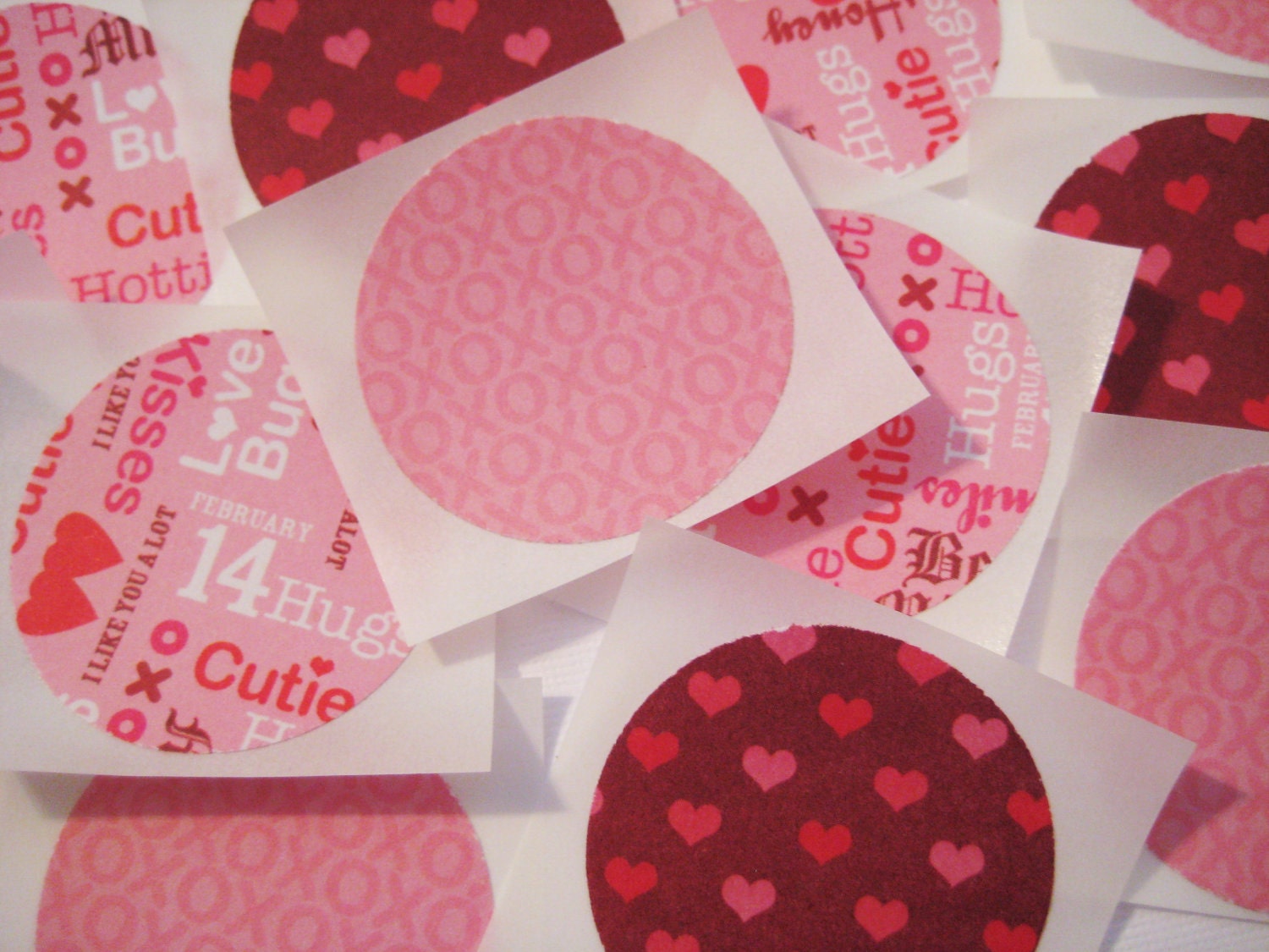 XOXO Valentine's Day stickers (12 count)