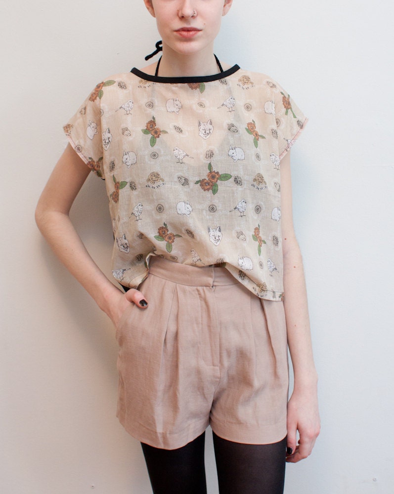 printed cotton top - critters (black)