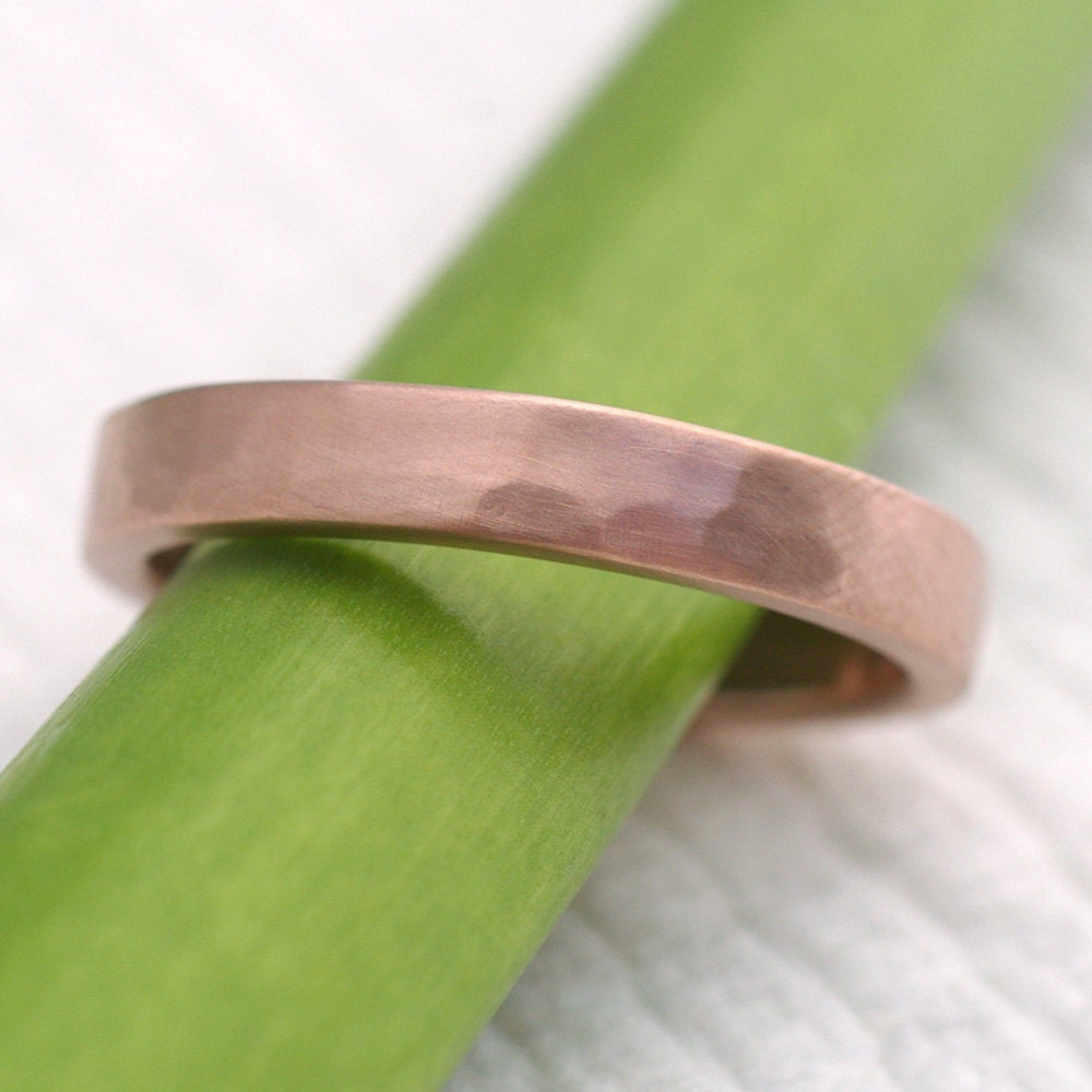 Simple Facets in Pink 4mm Band