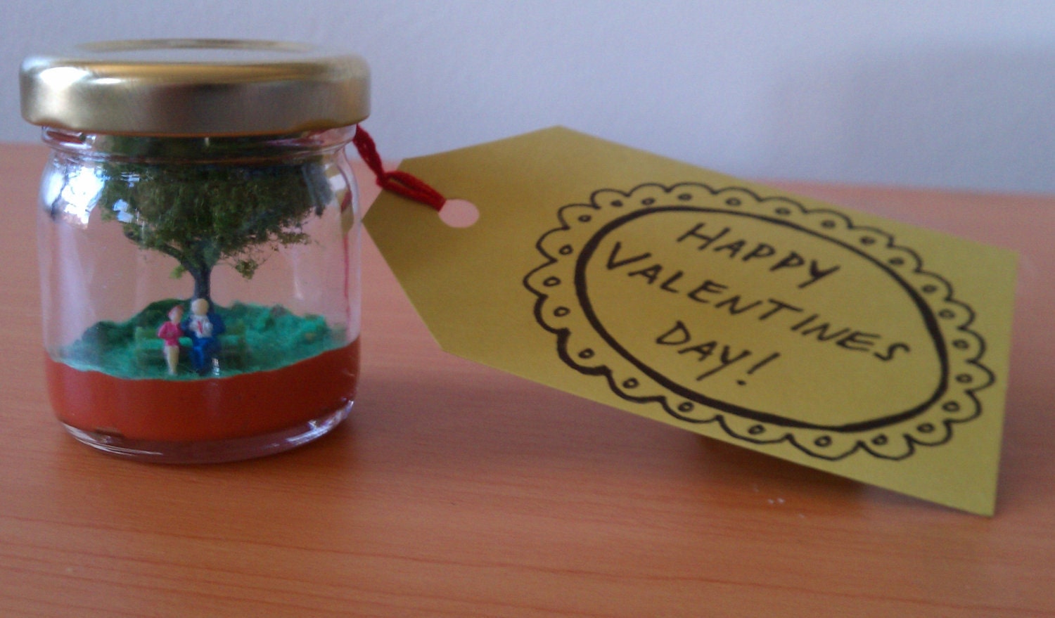 Mini Valentines Diorama - Male/Female Couple 3