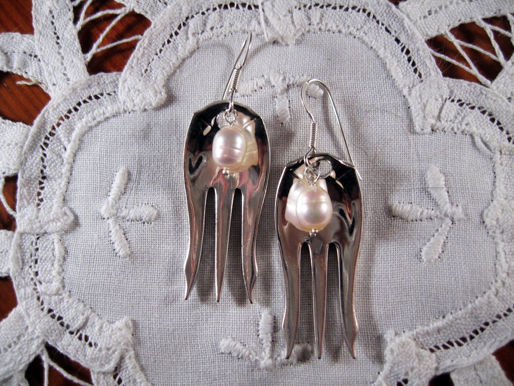 Earrings Made From Vintage Forks and Pearls - Shabby Chic