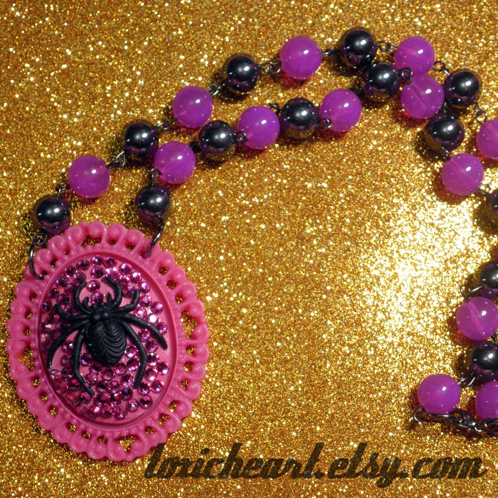 Pink Widow Cameo Necklace Spider Swarovski Crystal  n114