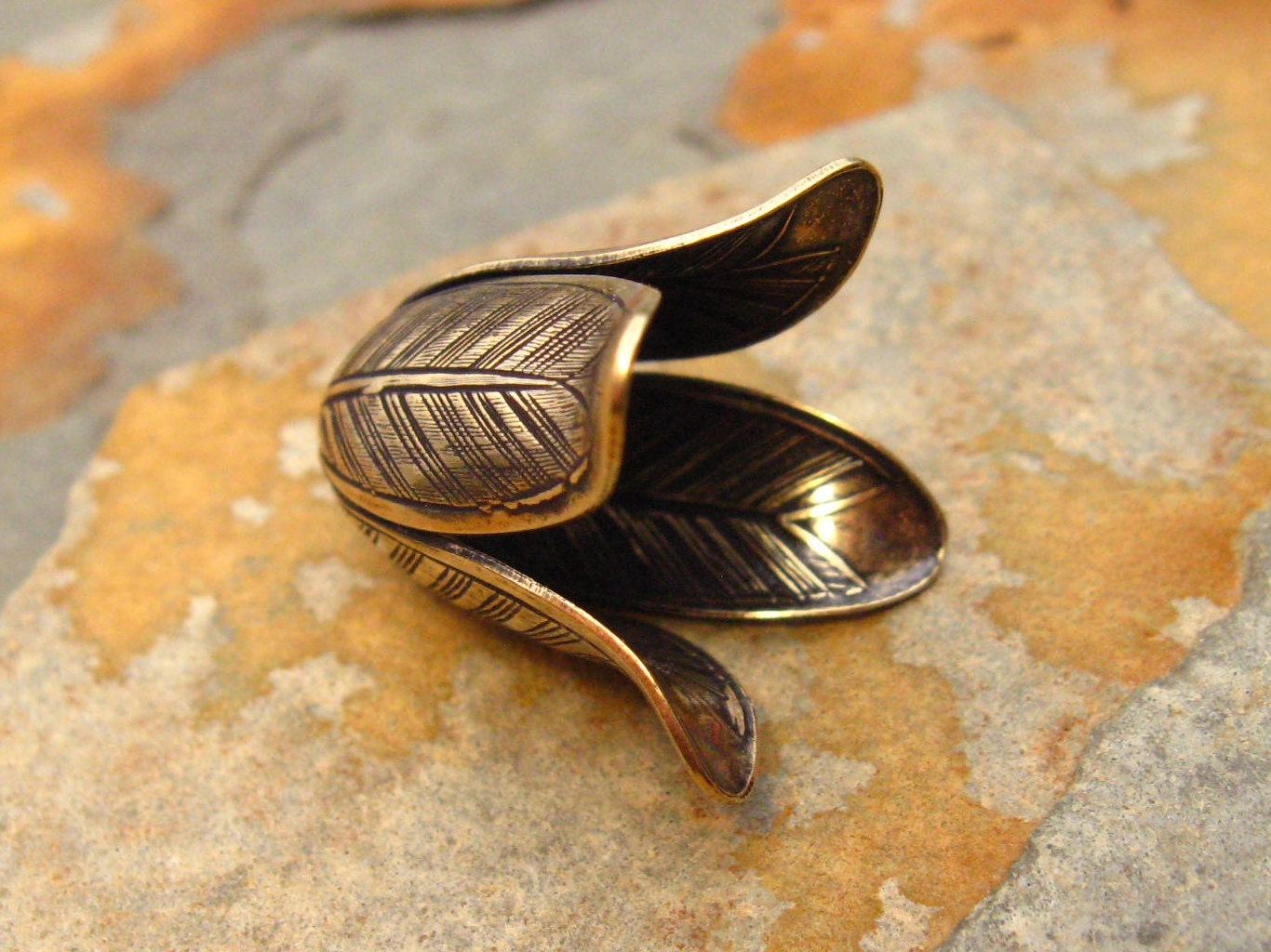 2 Blooming Flower Bead Caps Antique Gold Patina 20mm x 17mm - Trinity Brass Co. LOW SHIPPING