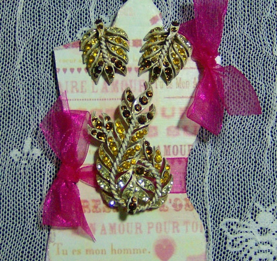 Vintage Florenza broach and earrings