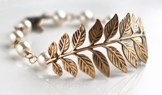 Leaf Bracelet,Fern,Maple,Oak,Bridesmaids Bracelets,Bridal Jewelry,Wedding,Wire Wrapped,White Pearls,Swarovski Pearls,