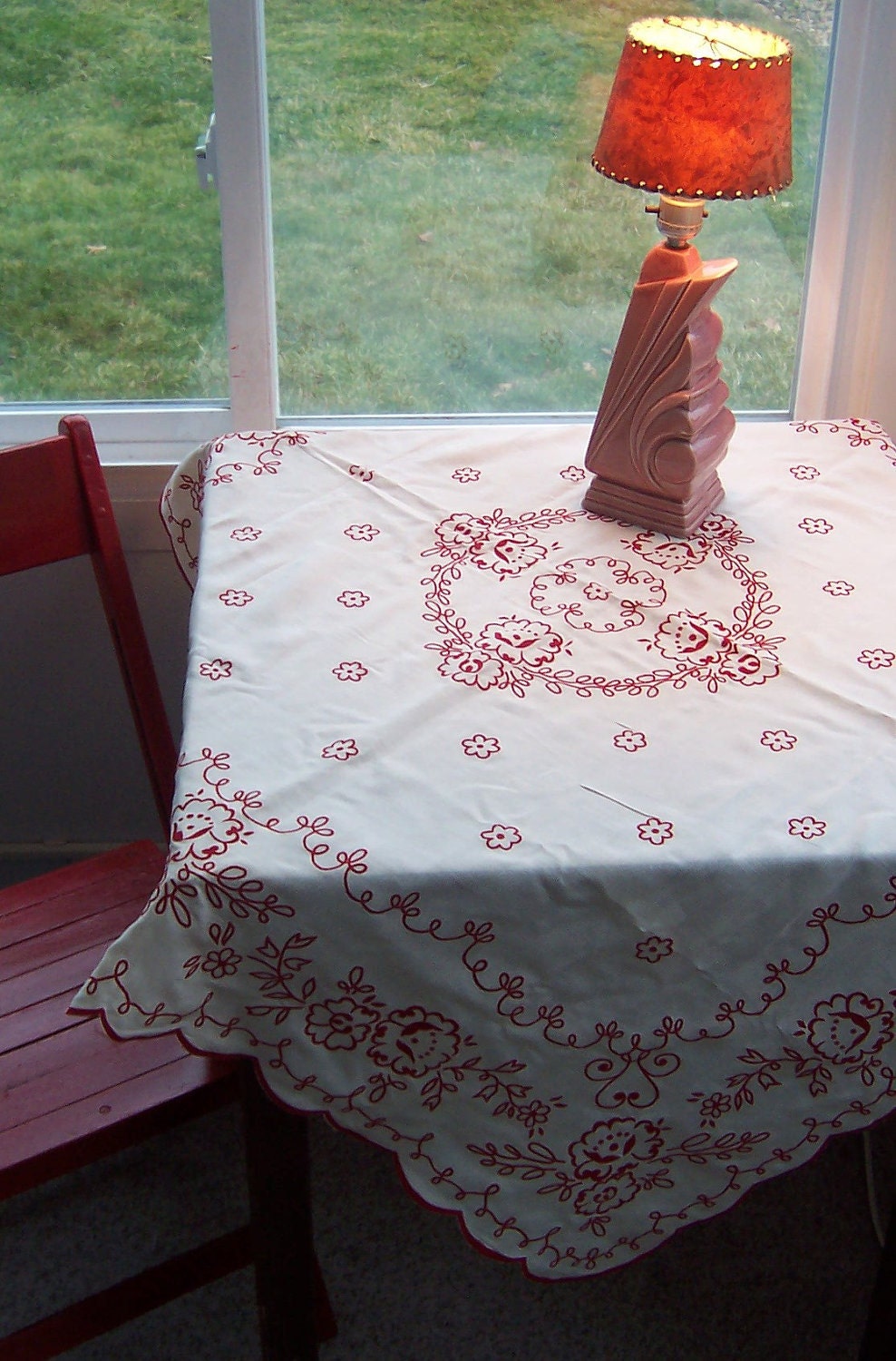 Scalloped 1950s Tablecloth with Floral Velveteen Flocking Design