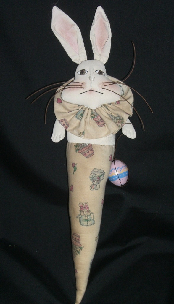 Handmade Primitive Folk Art Bunny Rabbit Cupboard Hanger