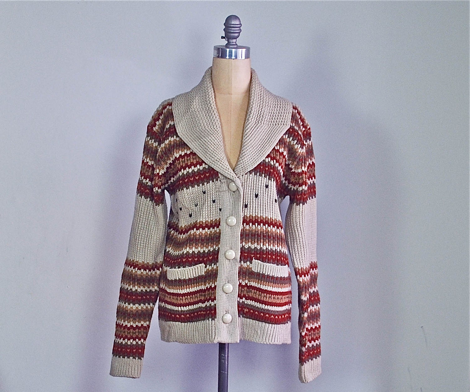 Mens shawl collar cardigan / Neutral tones / 70s mens sweater