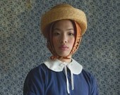 Français Le Papillon 'Butterfly Collar'