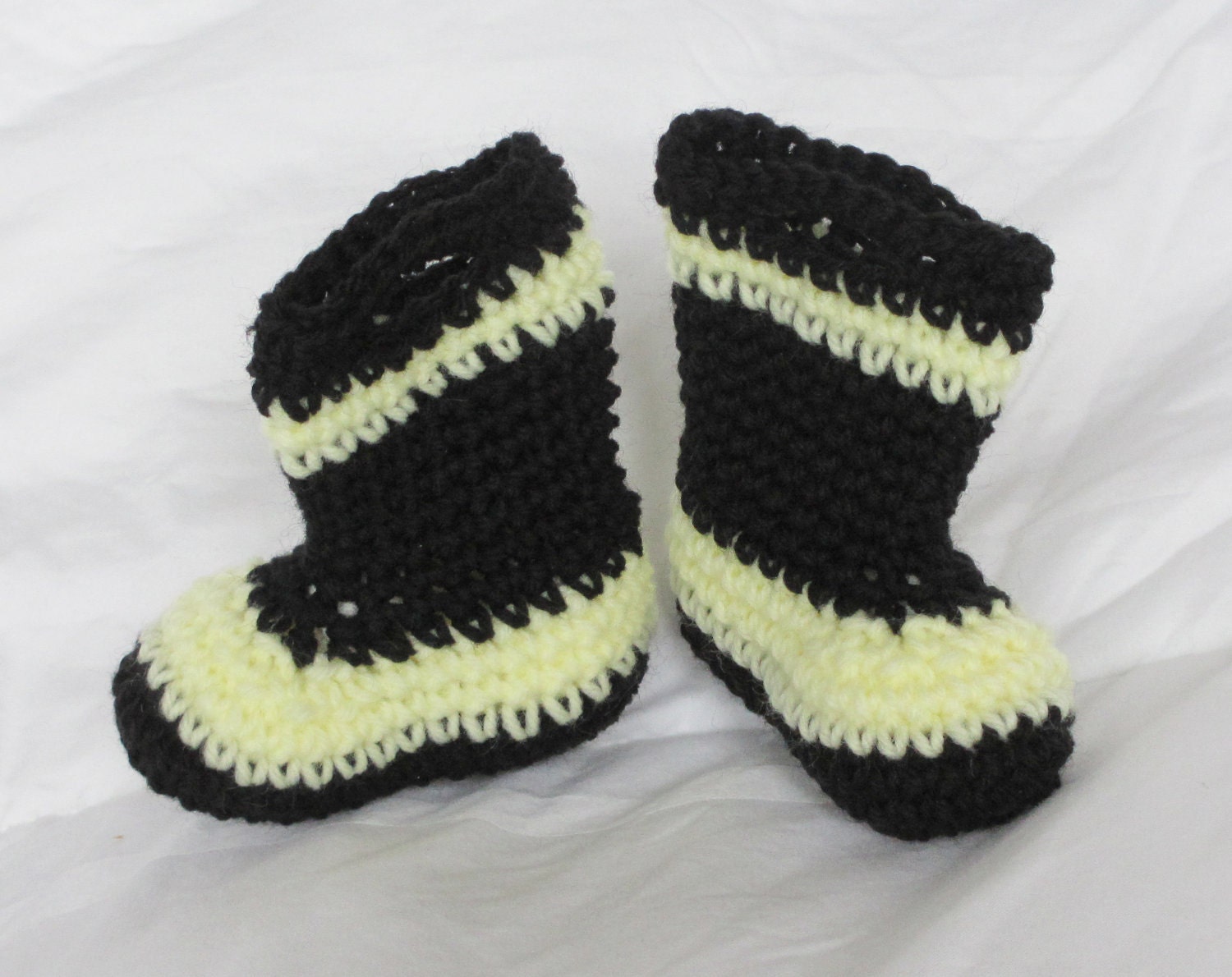 Fireman Boots Crochet Baby Booties Pattern (311)