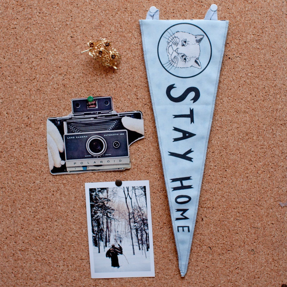 printed pennant flag - stay home