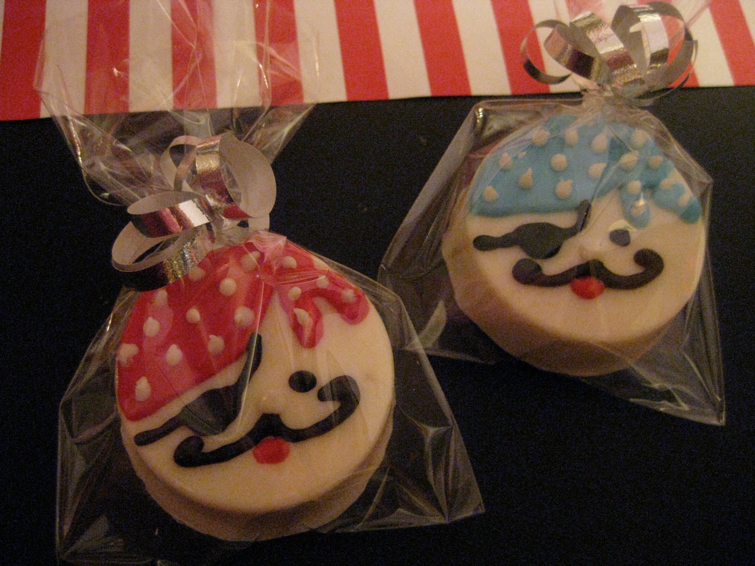 Pirate Chocolate Covered Oreos - 1 Dozen Favors