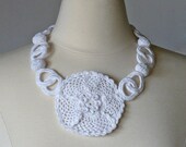 Crochet Necklace Irish Lace Crochet Flower Statement White Wedding Rose