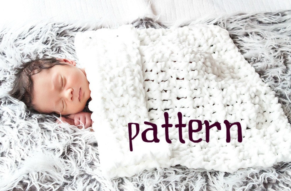 Plush Mini Blanket CROCHETING PATTERN, baby photo prop, chunky basket liner, sell what you make
