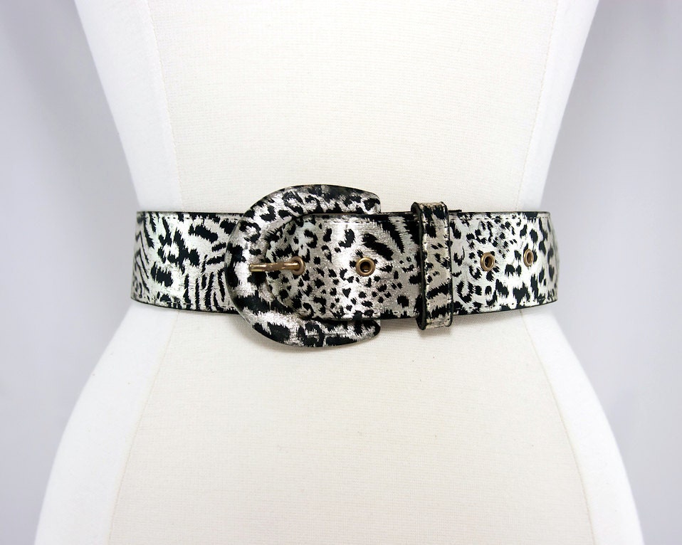 1980s Black and Silver Animal Print Belt