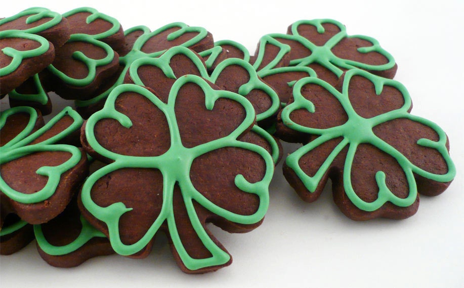 Decorated Cookies - Green Outlined Chocolate Shamrocks