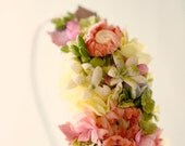 spring riot - vintage flower head piece