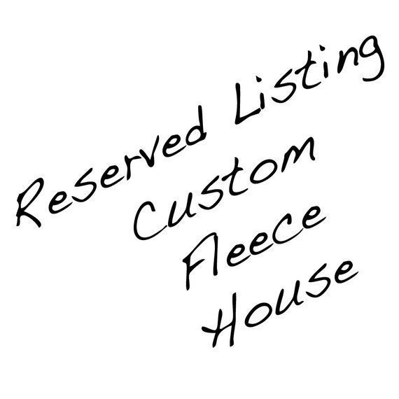 RESERVED FOR COLLIER32: Holly Berry Cake Hideaway