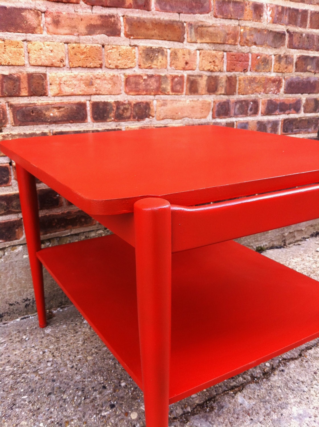 Mid Century End Table In Poppy Paprika