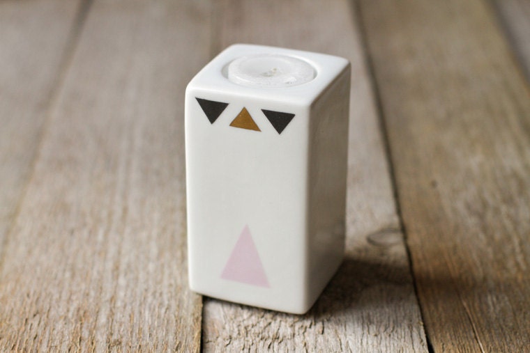 Geometric triangle candle holder // Bougeoir triangles