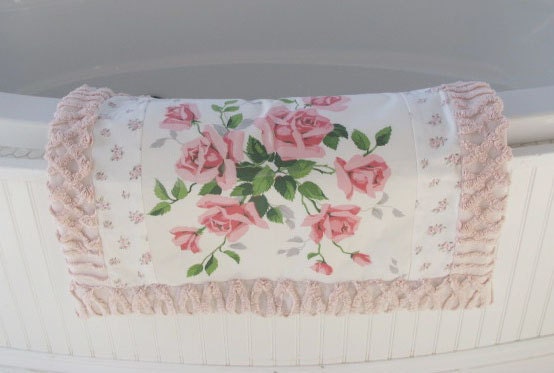 new RUG made of VINTAGE wilendur ROSES bath mat pet quilt handmade rachel ashwell chenille pink