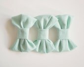 mini hair bow - mint