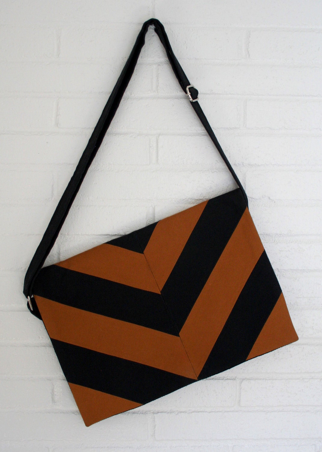Chevron Cross body bag. Black and Tan.