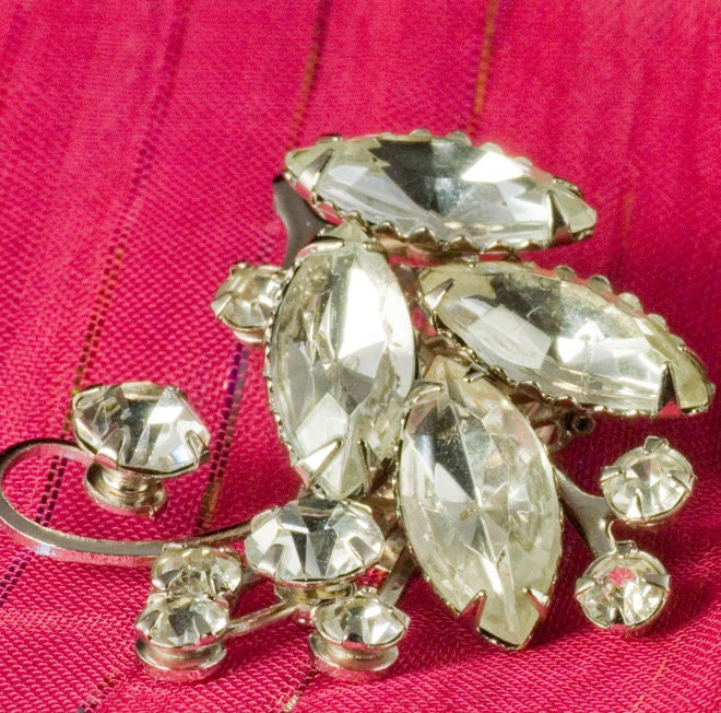 Vintage Rhinestone clip earrings