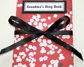 GRANDMA'S Brag Book Photo album 6" x 4" photos - Red, White and Black