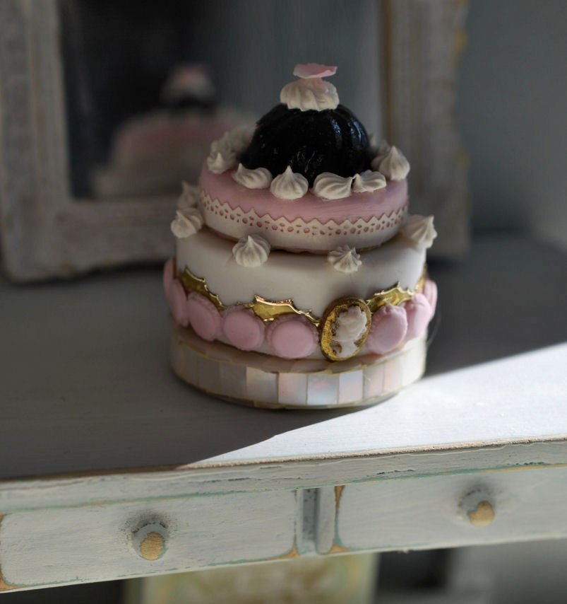 French style wedding cake