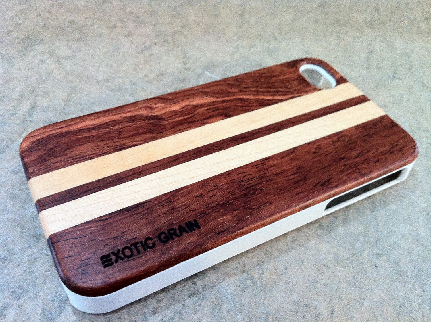 IPHONE 4 and 4s CASE hand polished exotic ROSEWOOD and maple back ,real wood,white sharp looking edge - GRAINCASES IPHONE 4 and 4s CASE hand polished exotic ROSEWOOD and maple back ,real wood,white sharp looking edge - GRAINCASES