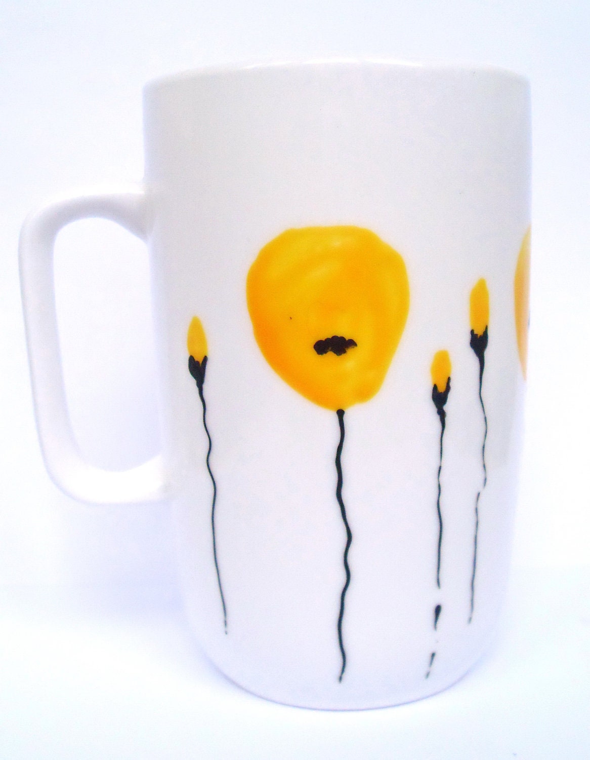 Ceramic coffee cup mug with yellow poppy