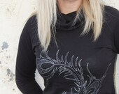 Peacock Feather Long Sleeve Cowl Neck Tee Shirt Womens MEDIUM Black