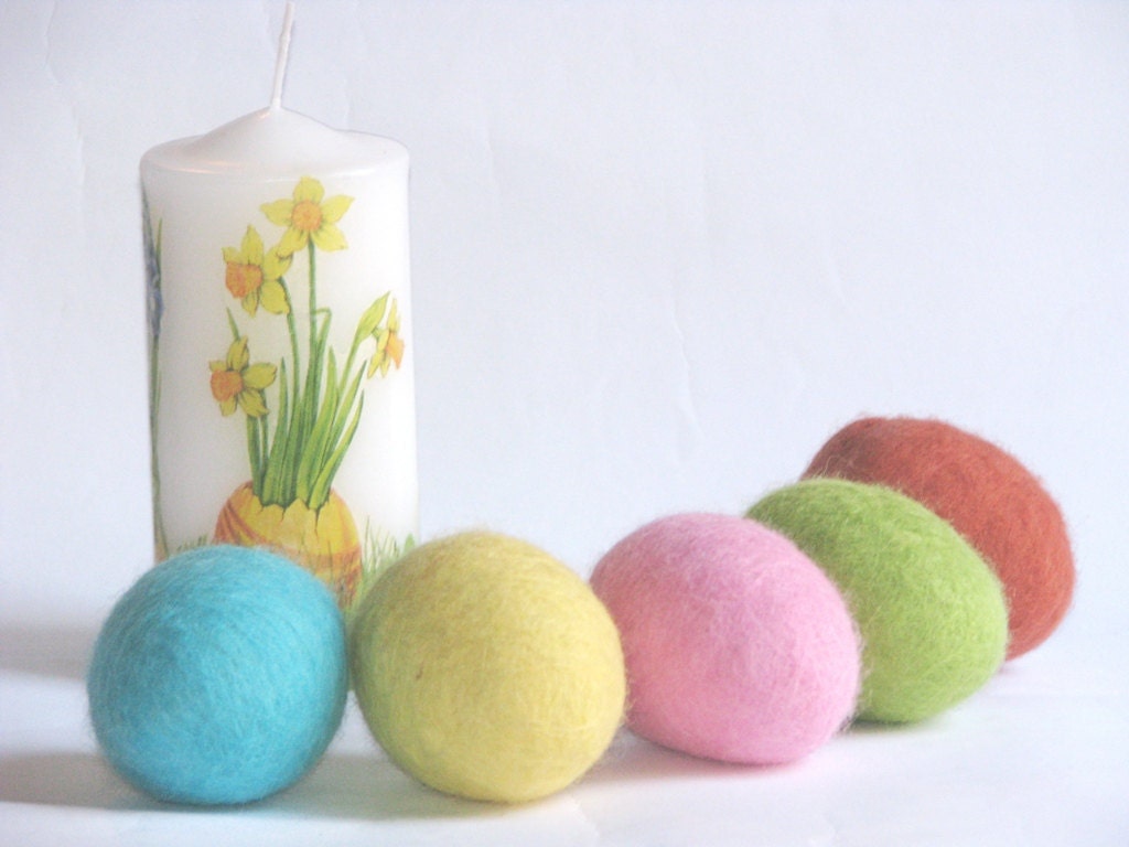 5 Pastels Felted Easter Eggs - SunshineFelt