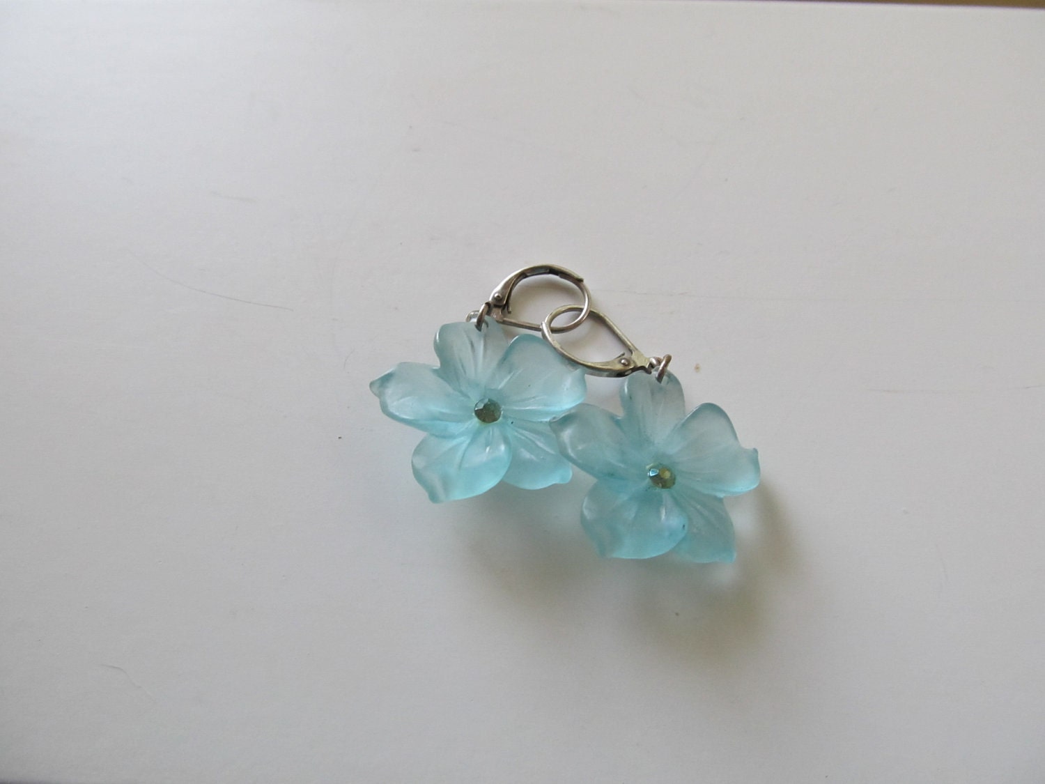 Vintage Acrylic Earrings Blue Flowers