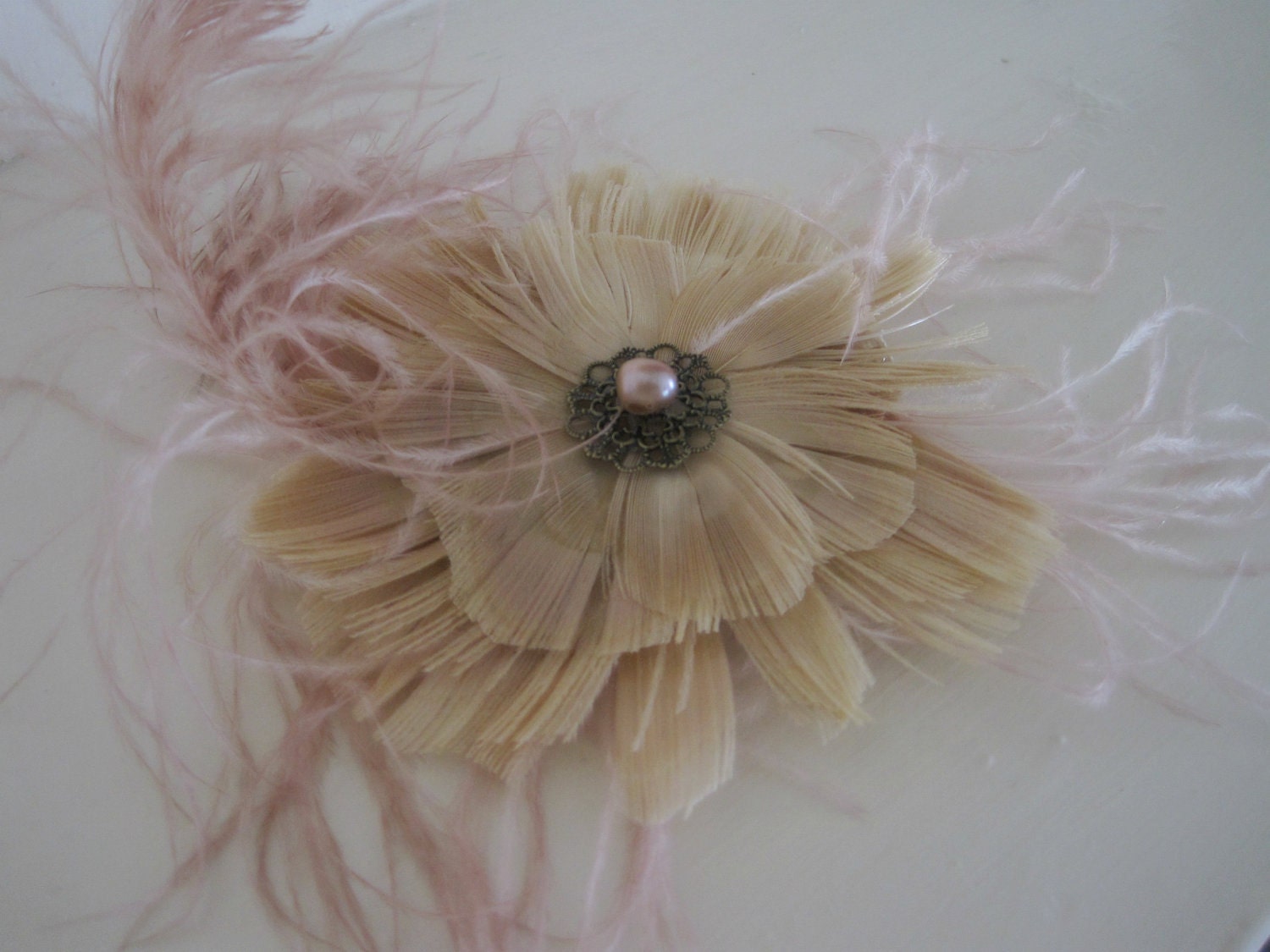 ANGELA Bridal Fascinator / Neutral Ecru and Peach Feather Flower Fascinator