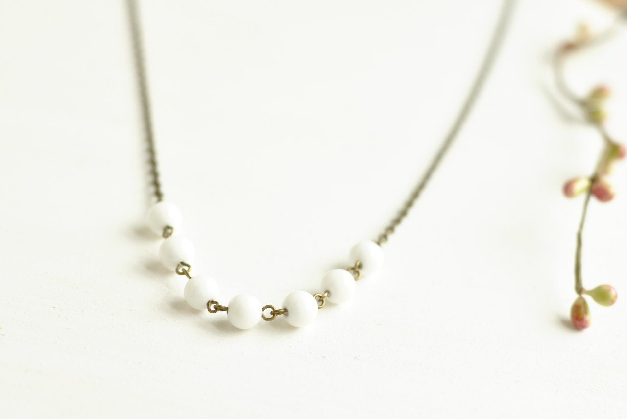 Chunky white beaded necklace - jade - CvetCvet