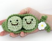 Peas in a pod flower green, yellow and white. Mother's day, baby shower, child toy 3 piece set