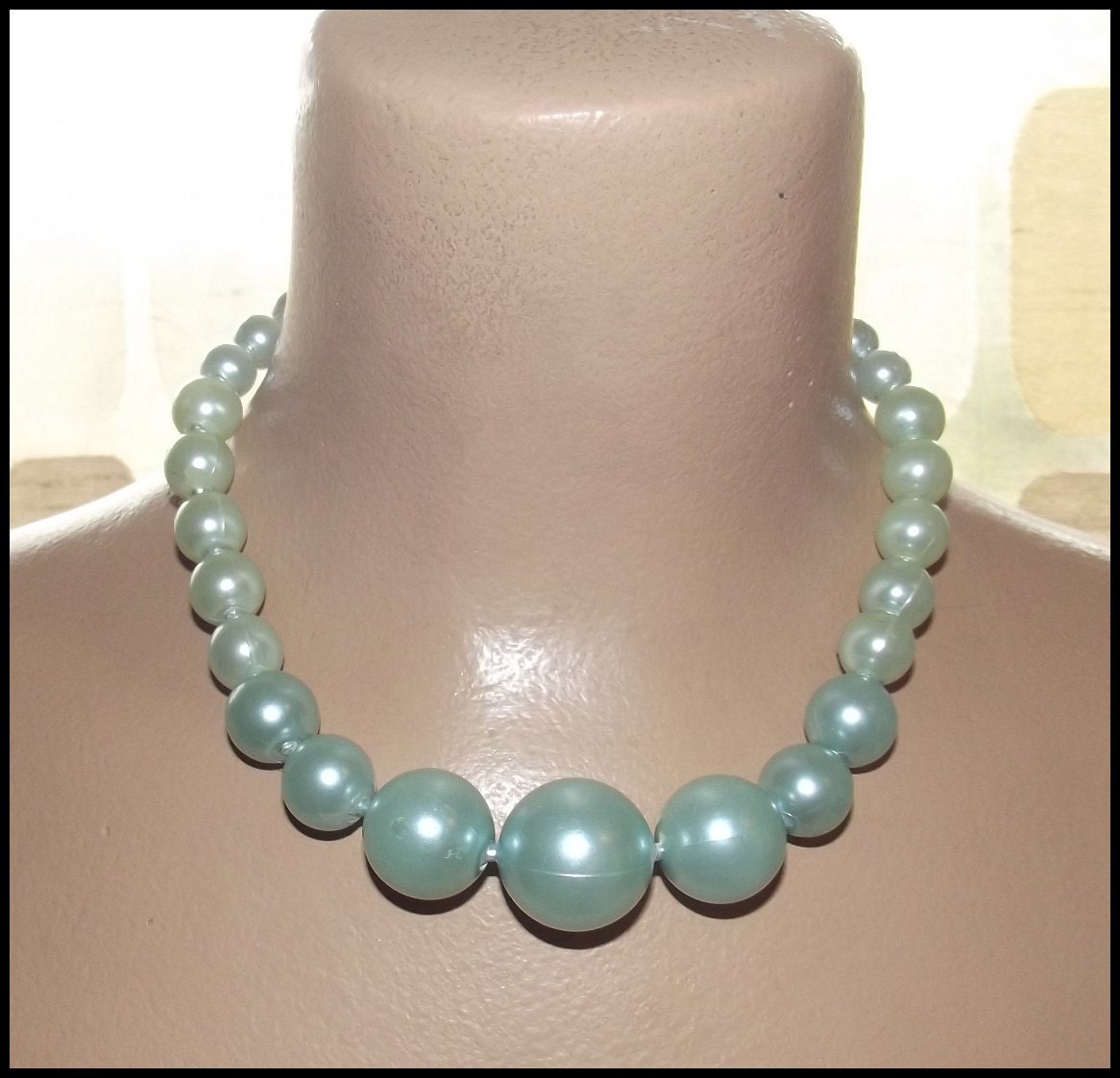 Vintage 1950's AQUA Pearl Pop Bead BIG Gumball Necklace Choker 1960's Beads MADMEN