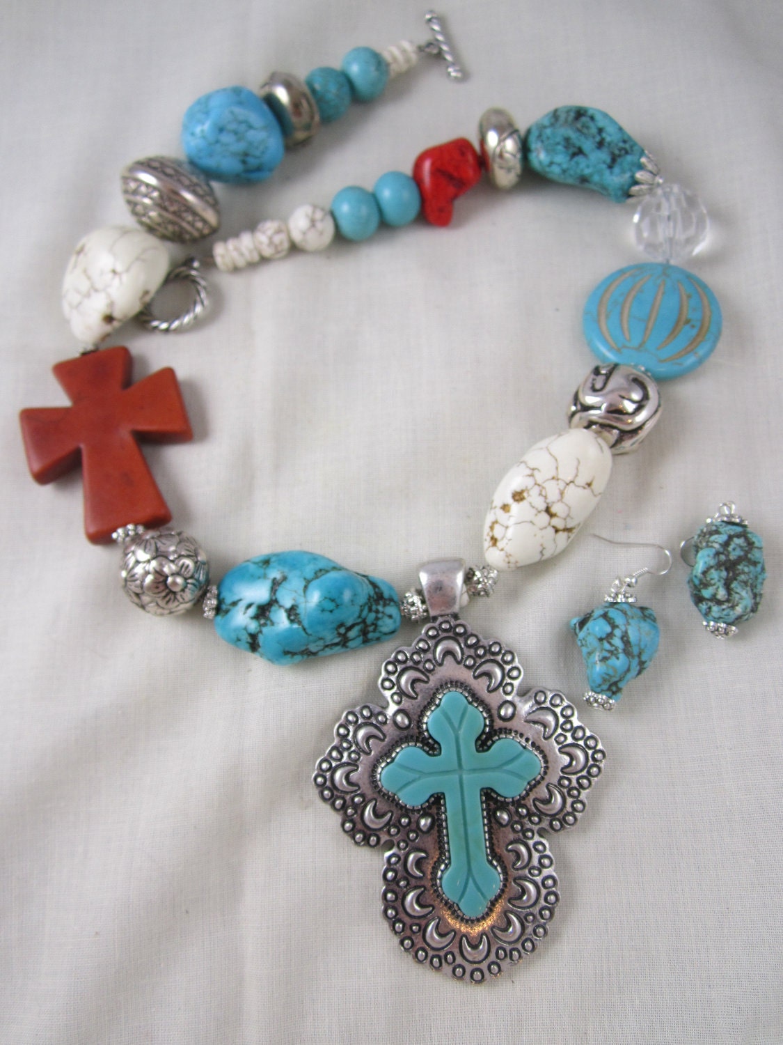 Turquoise Necklace Chunky Cross Red White Magnesite